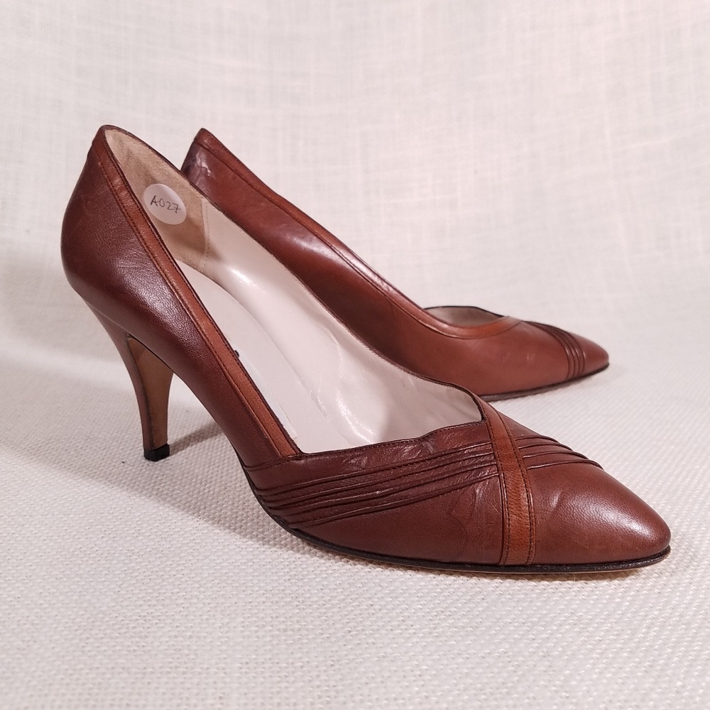 St. James Milano Vintage Brown Calfskin Pumps